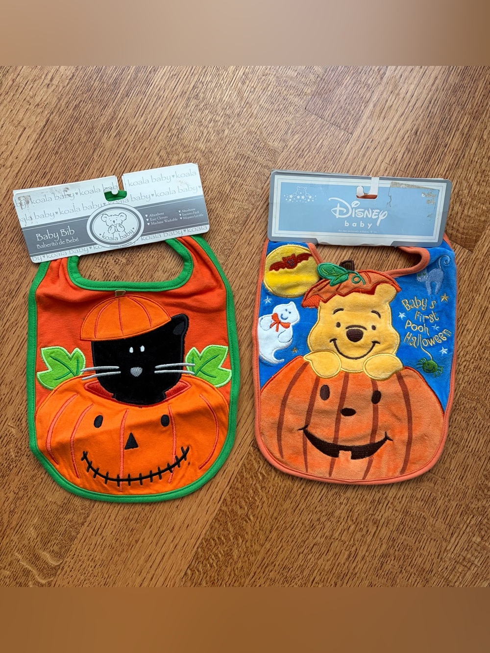 VTG Halloween Baby Bib Lot of 2 NWT Disney Winnie Pooh & Koala Baby Pumpkin Cat